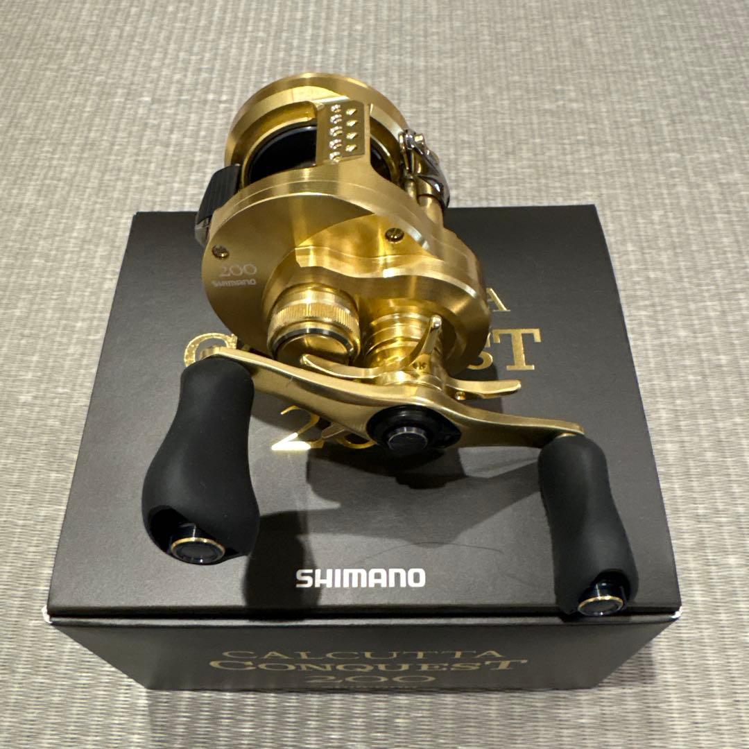 シマノ21カルカッタコンクエスト200未使用品