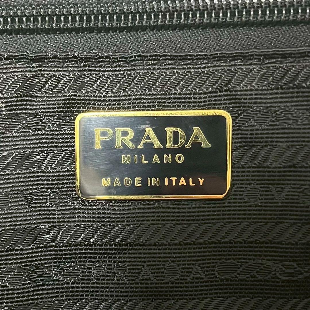 希少✨PRADA キルティング　チェーンショルダーバッグ　三角ロゴ　ブラック