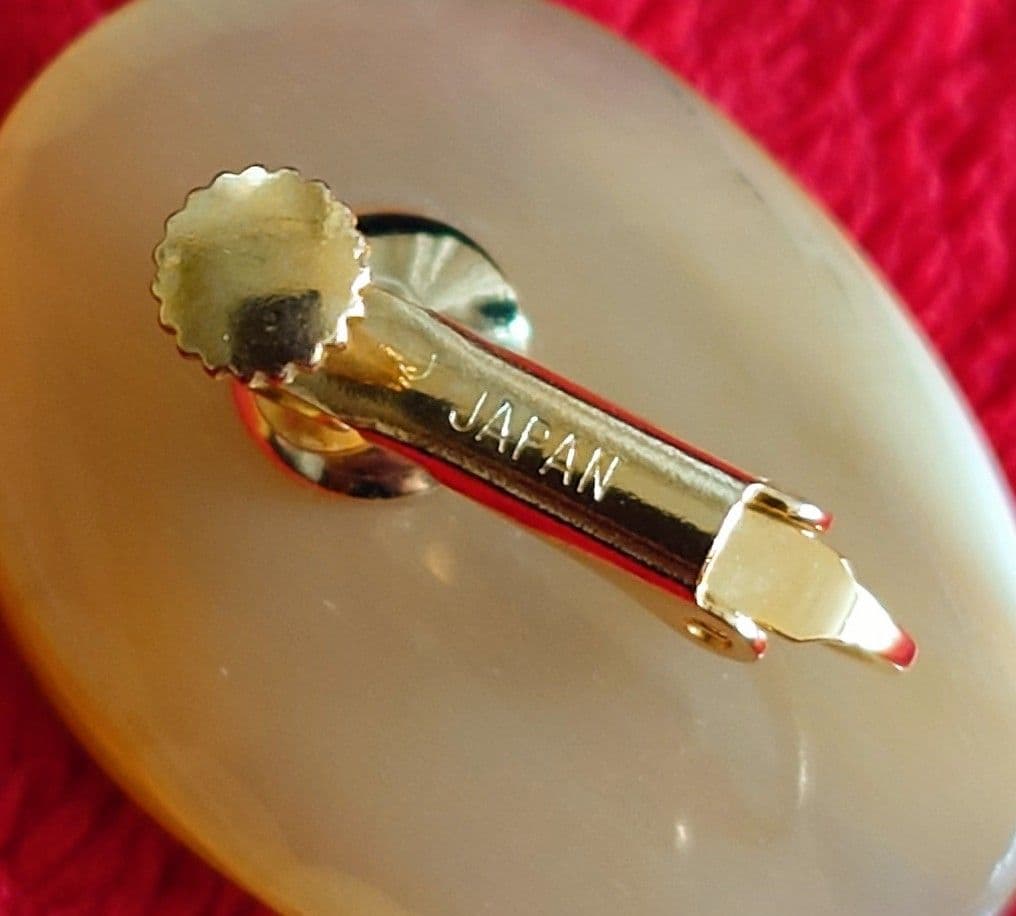 ブローチ イヤリング 水牛 彫刻 花 楕円ツイスト D2＆963 627 697