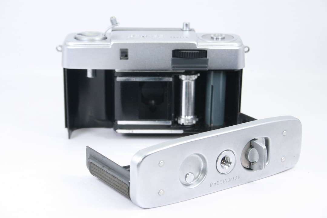 OLYMPUS PEN EES 赤ベロ/動作確認済み#370