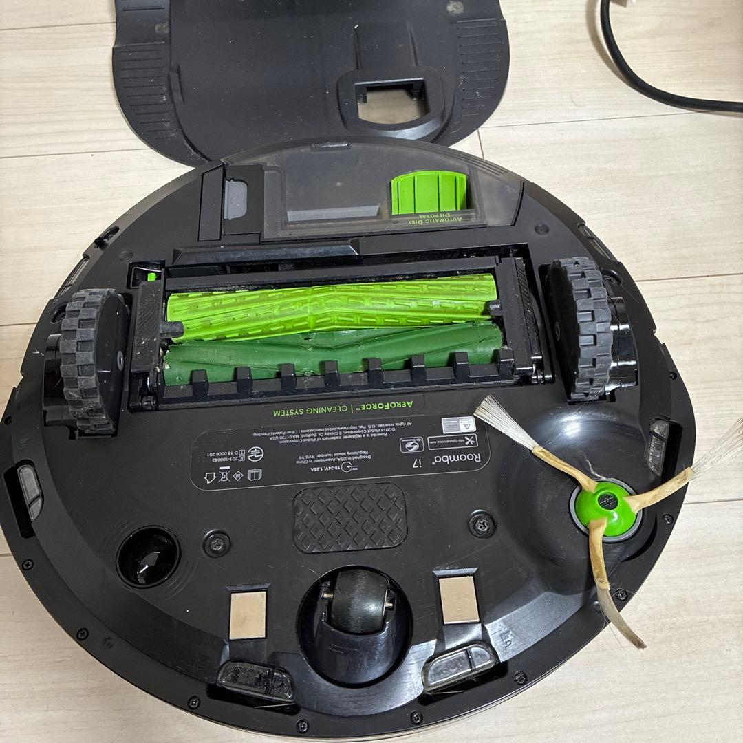 iRobot Roomba i7+ ロボット掃除機本体＋クリーンベース