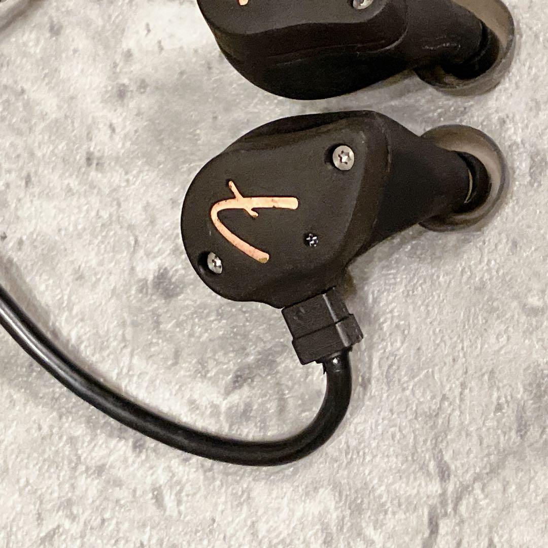 希少 美品 Fender TEN 3 Flat Black フェンダー イヤホン