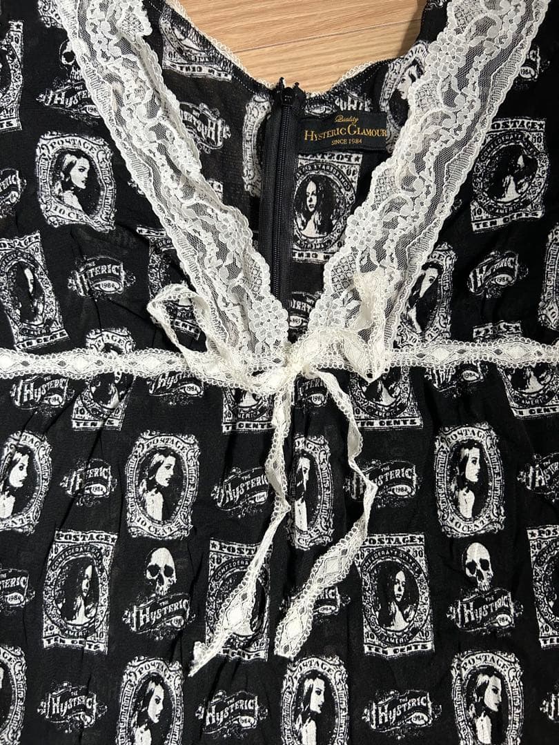 ヒステリックグラマー　ヒスガール　総柄　キャミソール　レース　肖像画