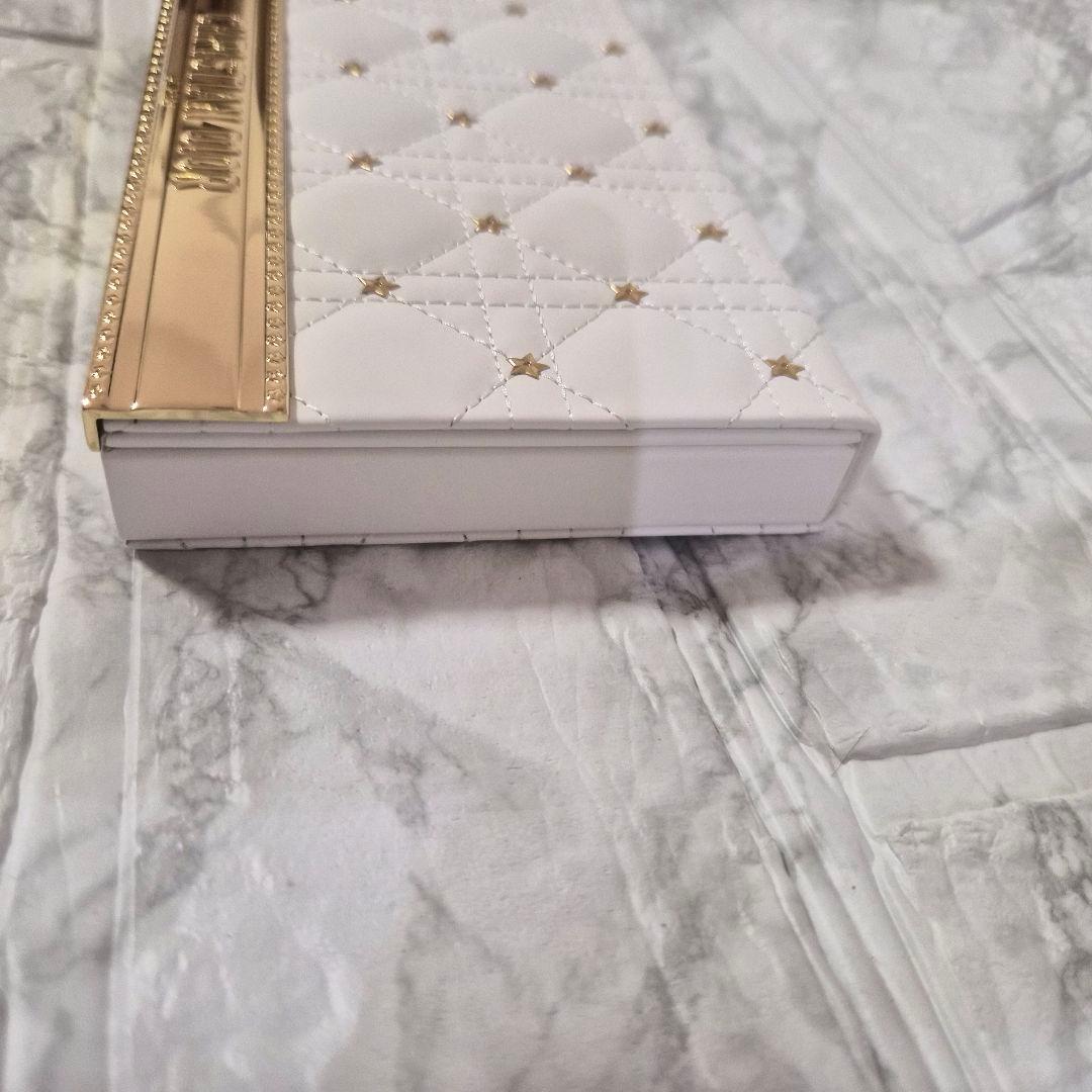 ☆新品未使用☆Dior クリスマスコフレ 2025 アイシャドウパレット