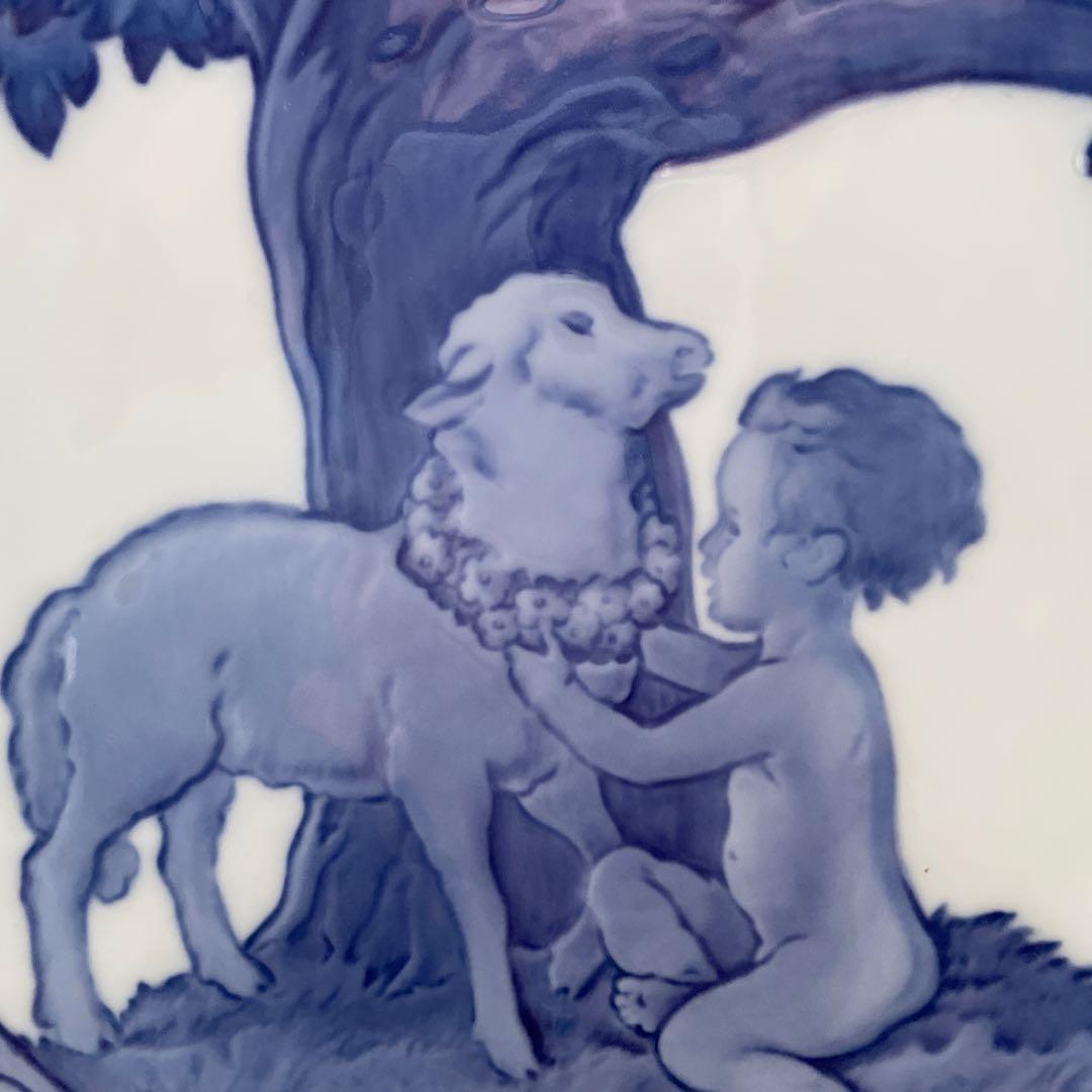 １９１５年・子羊に花輪を捧げる子供・２２cm・ 