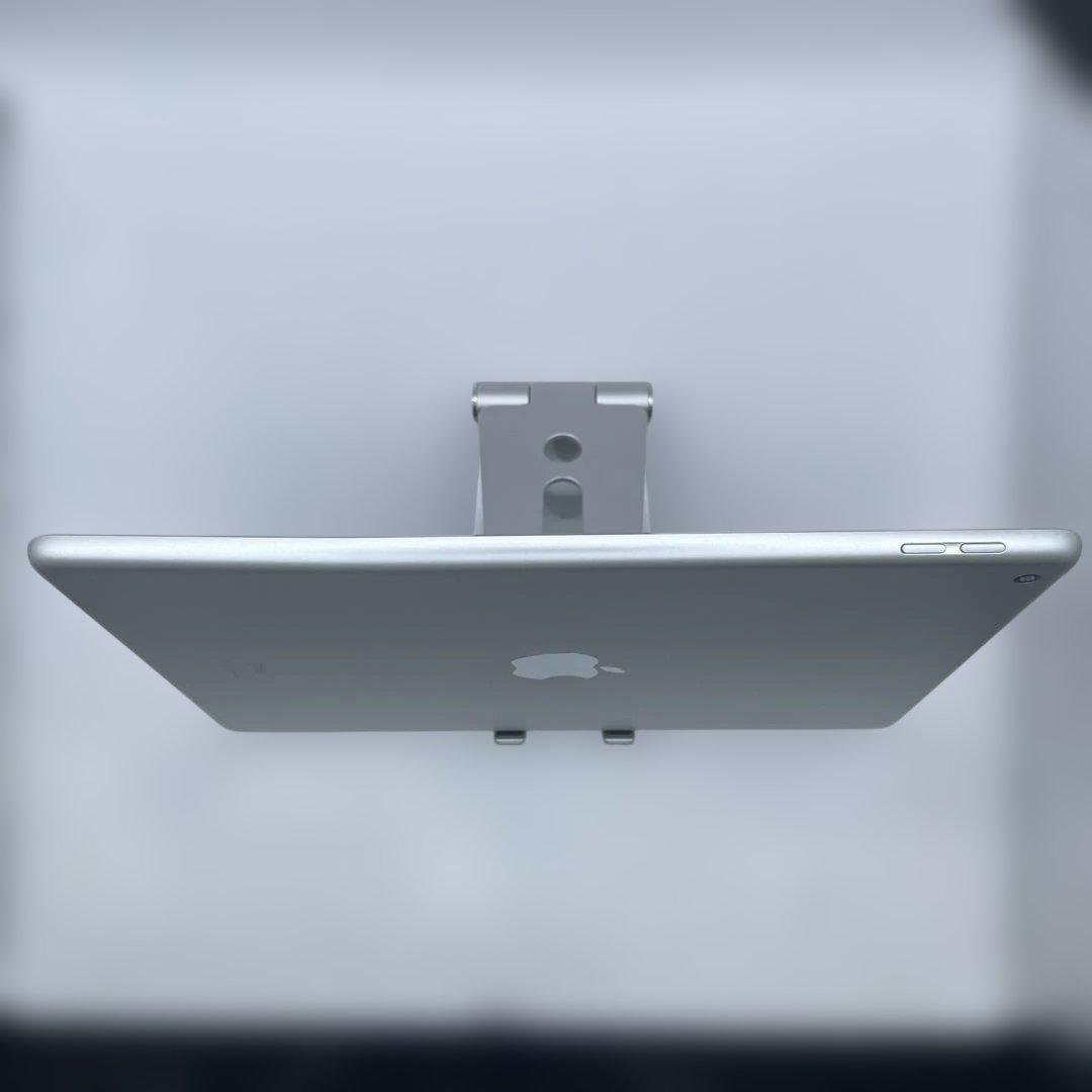 iPad 7世代 32GB バッテリー81%