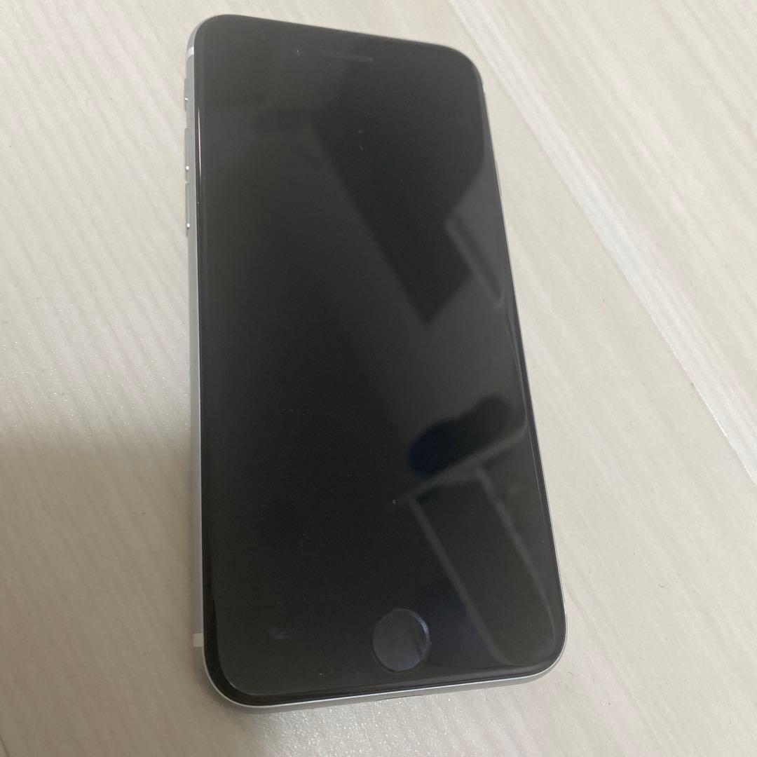 【美品】iPhone SE第2世代 256GB 白 フィルム・ケース・箱付き