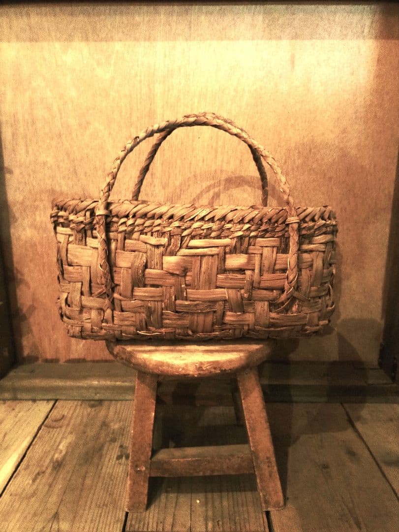 信州安曇野の山葡萄かごバック。里山手仕事。