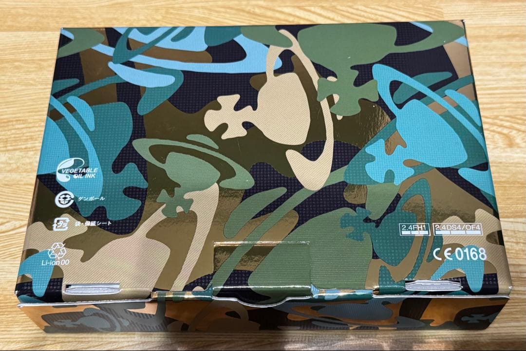 Vivienne Westwood ヴィヴィアン ウエストウッド SH-01E