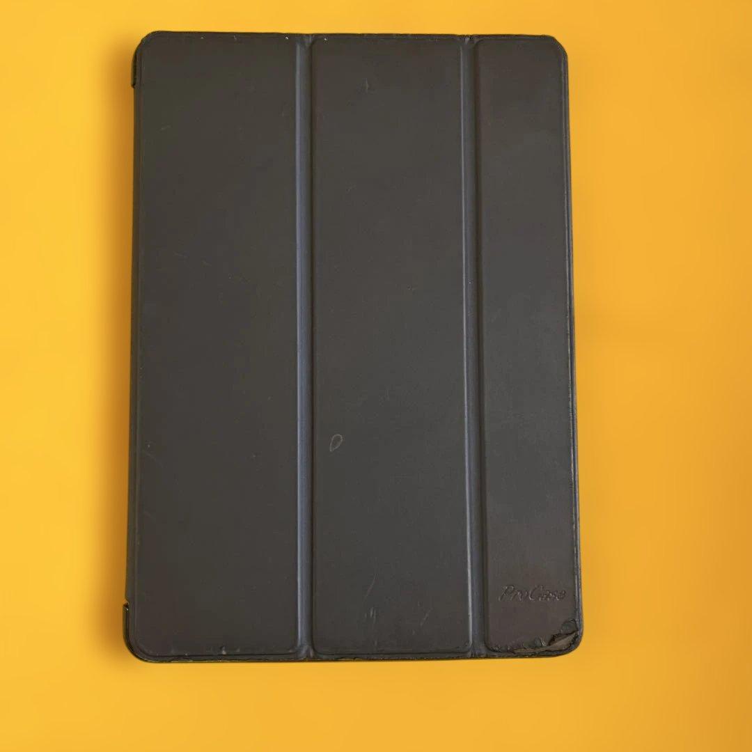 Apple iPad (第5世代) シルバー