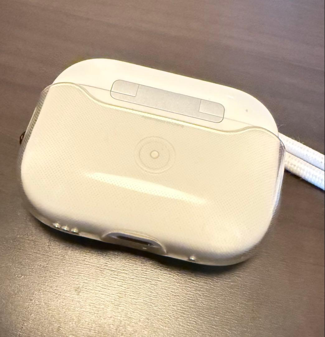 ト*ン様 AirPods Pro 2 充電器・箱なし　本体とケースのみ