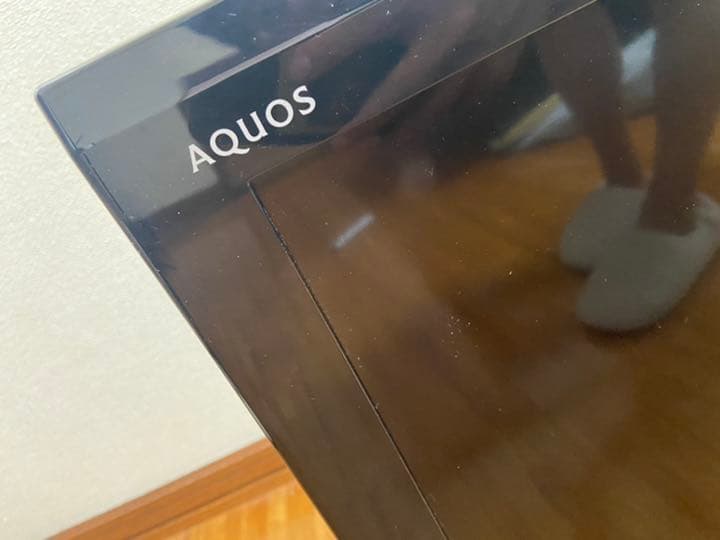 SHARP AQUOS E E7 LC-32E7-B シャープ　アクオス　テレビ