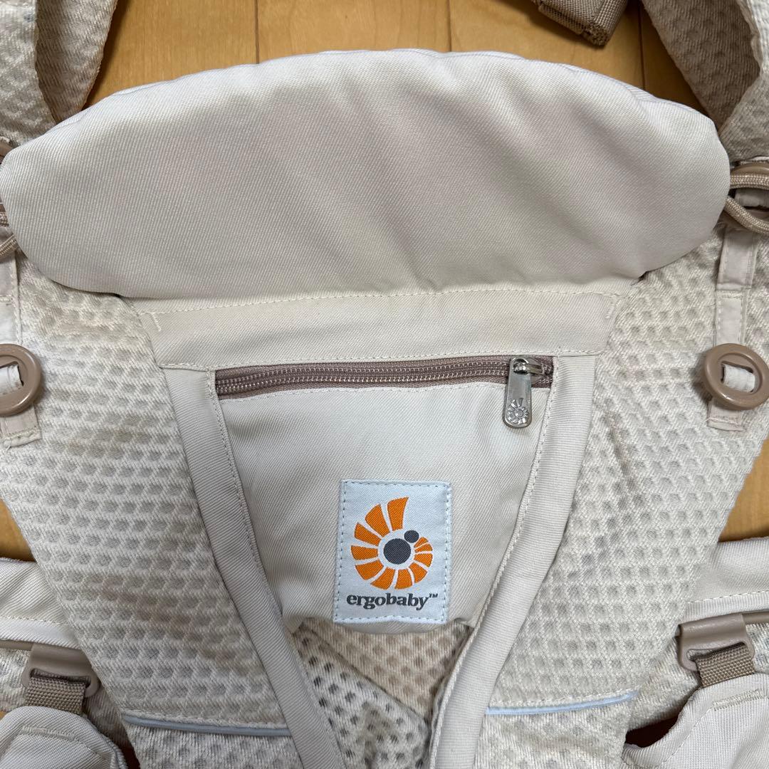 エルゴベビー　ナチュラルベージュ　抱っこ紐