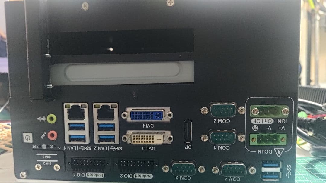 【ジャンク品】産業用組み込みコンピュータVecow RCS-9220H