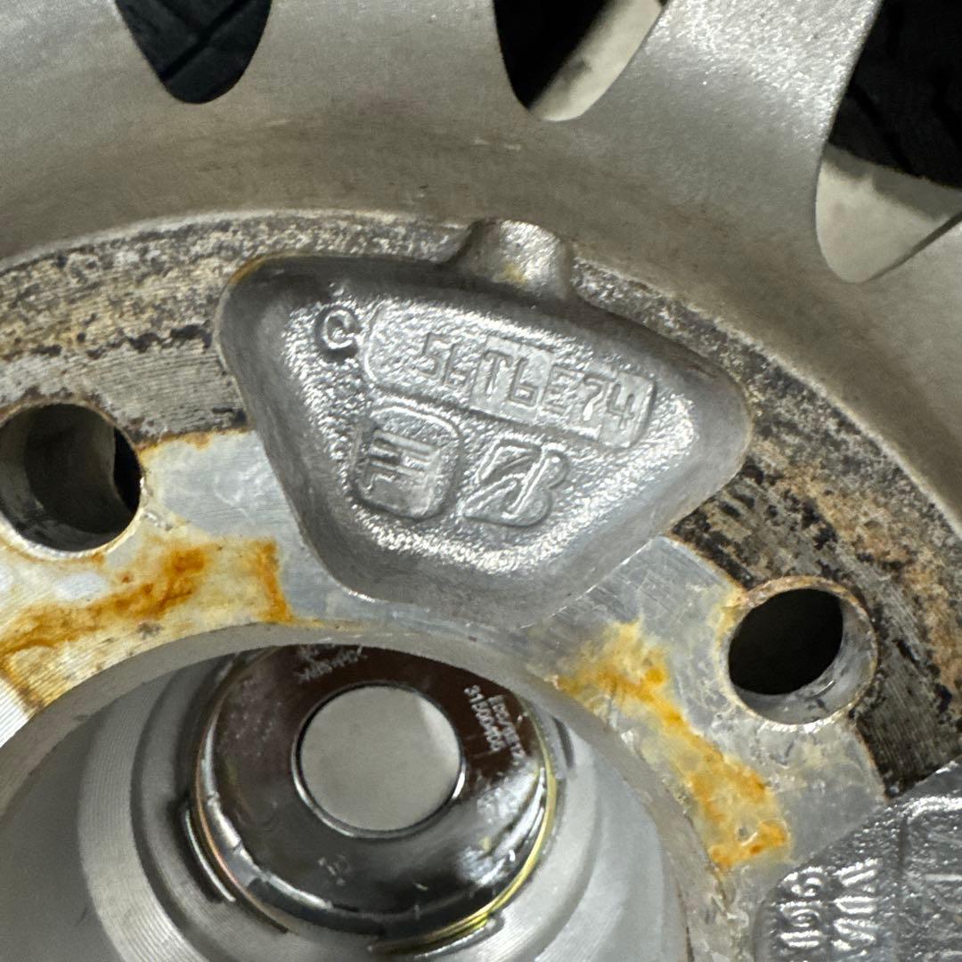 ゆまた　スタッドレス タイヤ 30 アルファード 215 65 16