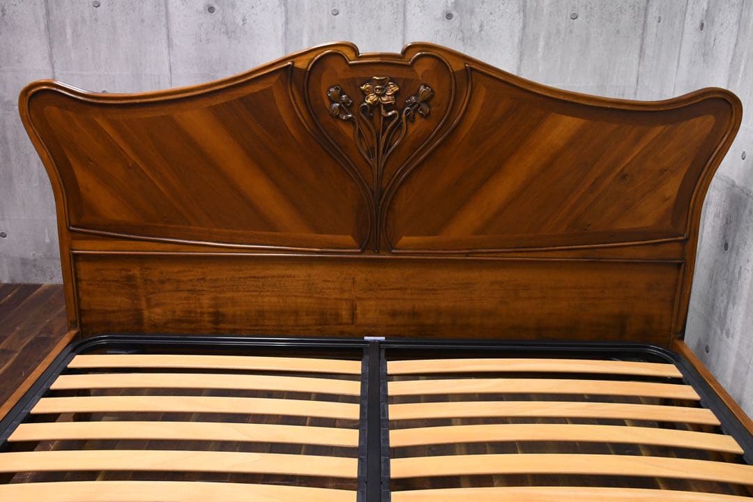 ECK30 展示品 Medea メデア クイーンサイズ ベッドフレーム 100万