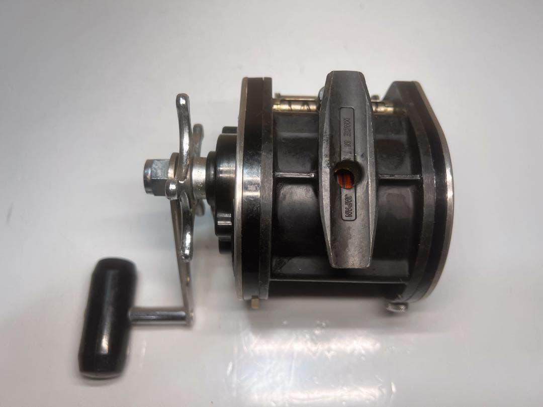 リール RYOBI ADVENTURE 80