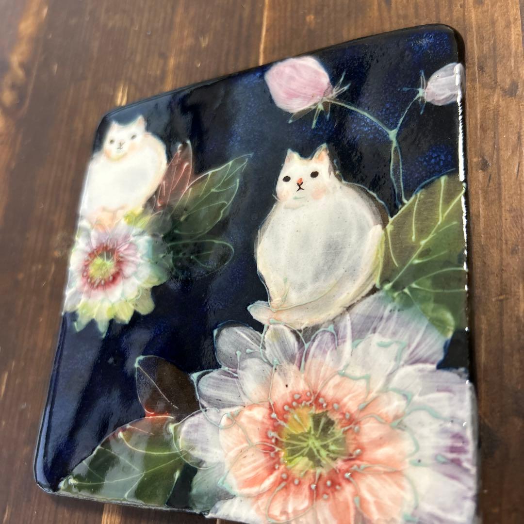 m*y様 作家　陶芸作家　野村晃子　ねこと花　飾り皿　銘々皿　ゆずりは工房好き