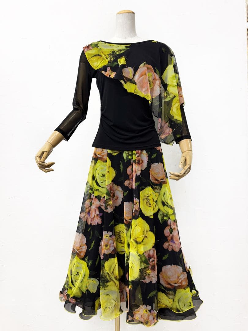 【ファンシー】新品　社交ダンス　イエロー花柄セットアップ黒　ｄ5104