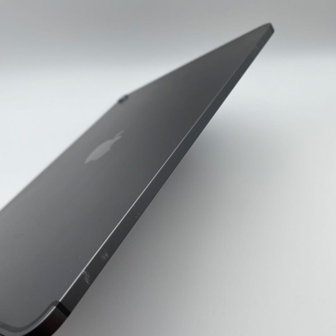 iPad Air (第４世代) Wi-Fi + Cellular 64GB