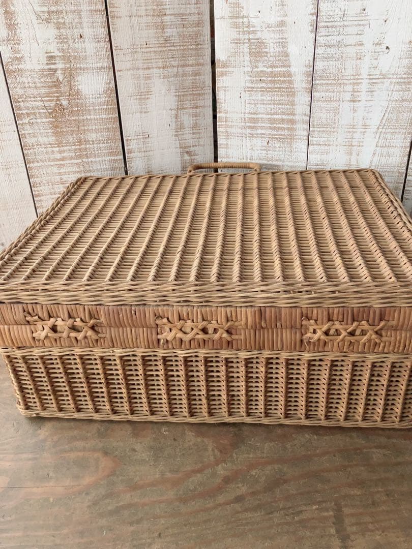 ヴィンテージ　籐製品　ナチュラル　大きな　　バスケット　ピクニックバスケット
