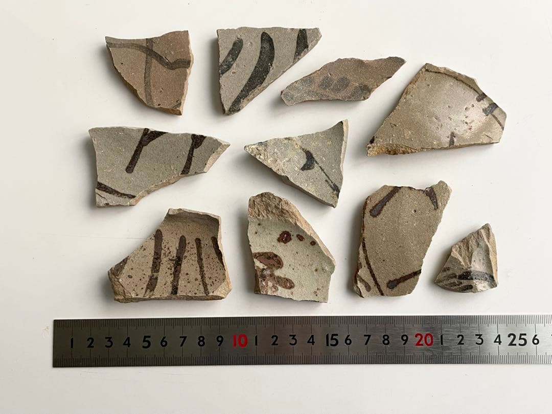 骨董　アンティーク　古唐津　絵唐津　陶片　残欠　桃山　古陶磁　出土　発掘　箸置き