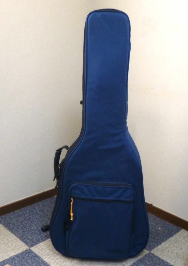 YAMAHA FS820　ヤマハ　アコースティックギター　ソフトケース付