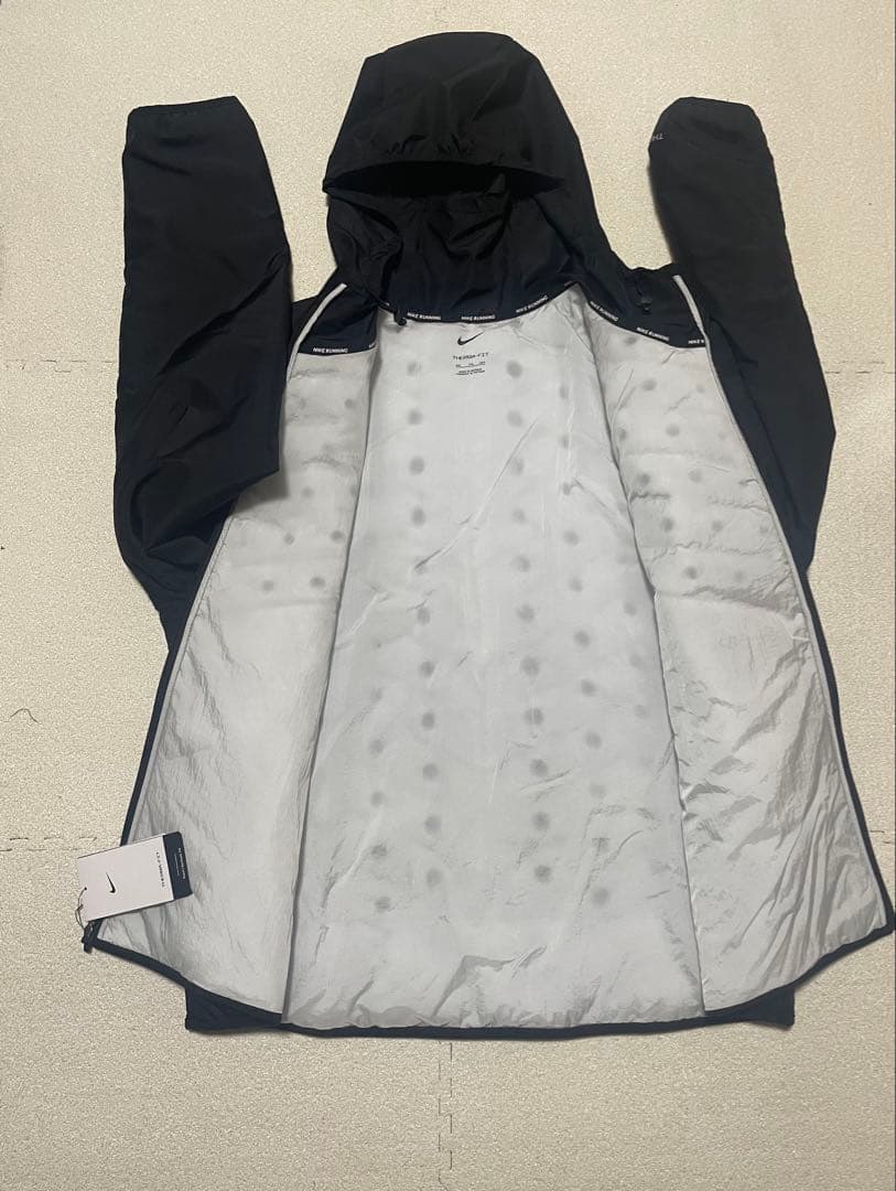 NIKE ナイキ エアロレイヤー ランニングジャケット 中綿　新品　2XL