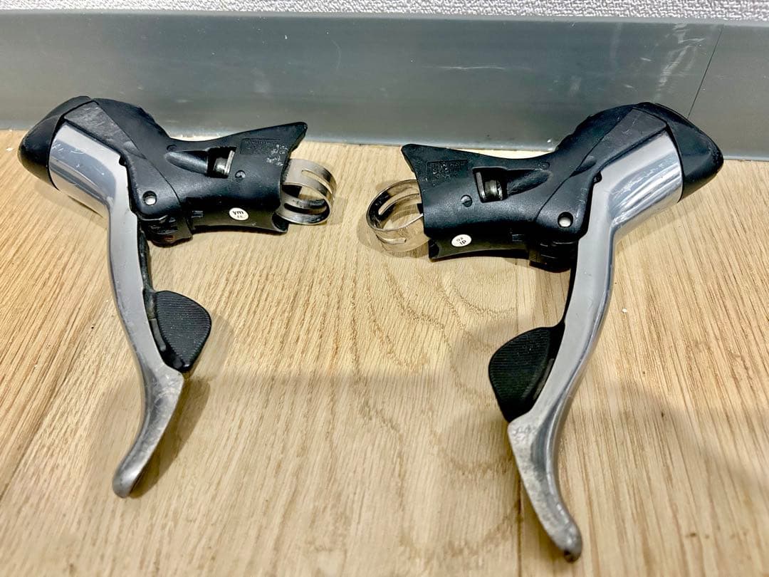 【シマノ105STIレバー】SHIMANO ST5600