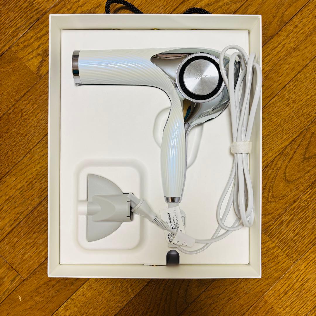 ⬛︎中古 美品⬛︎ MTGリファ ビューティーテック ヘアドライヤーRE-AJ02A