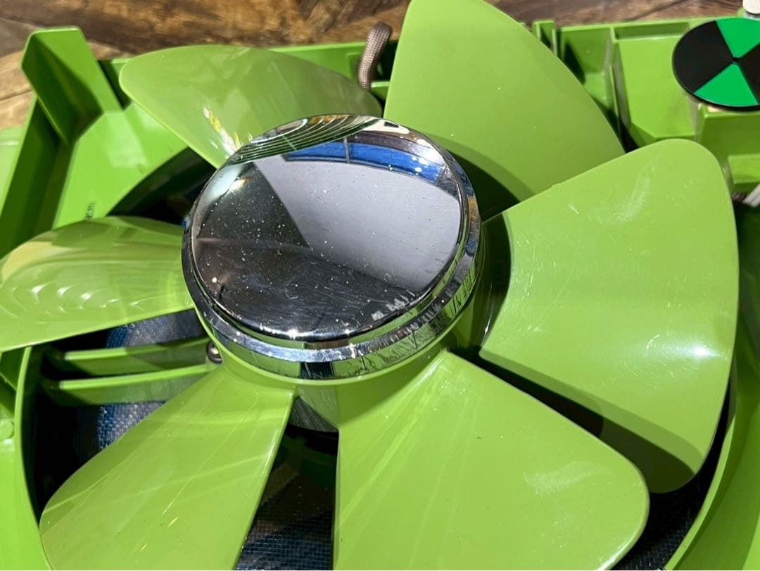 縦型 窓用換気扇 当時物 扇風機 緑 インテリア 昭和レトロ レトロポップ