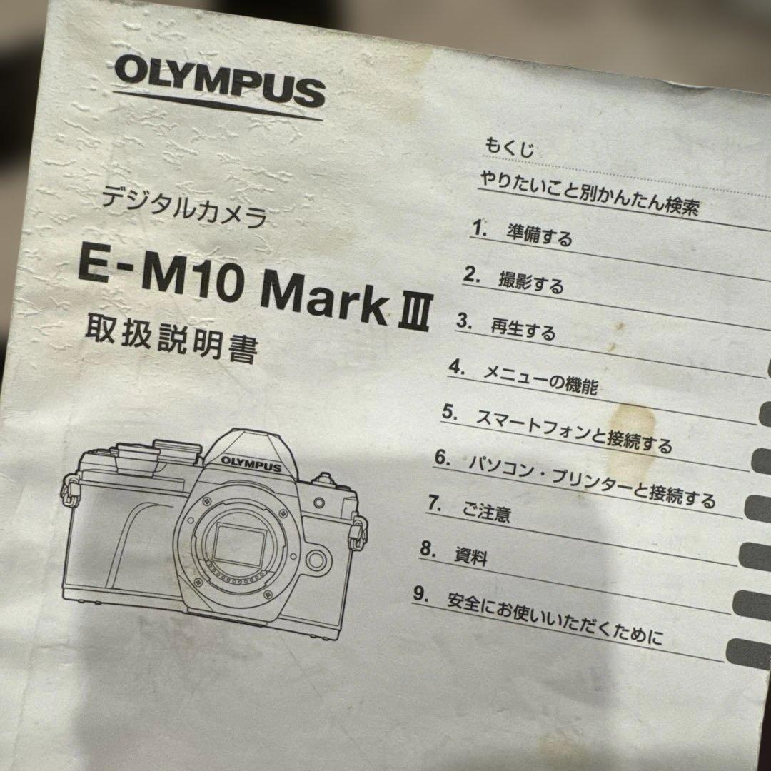 ♡OLYMPUS E-M10 MarkIII♡デジタルカメラ
