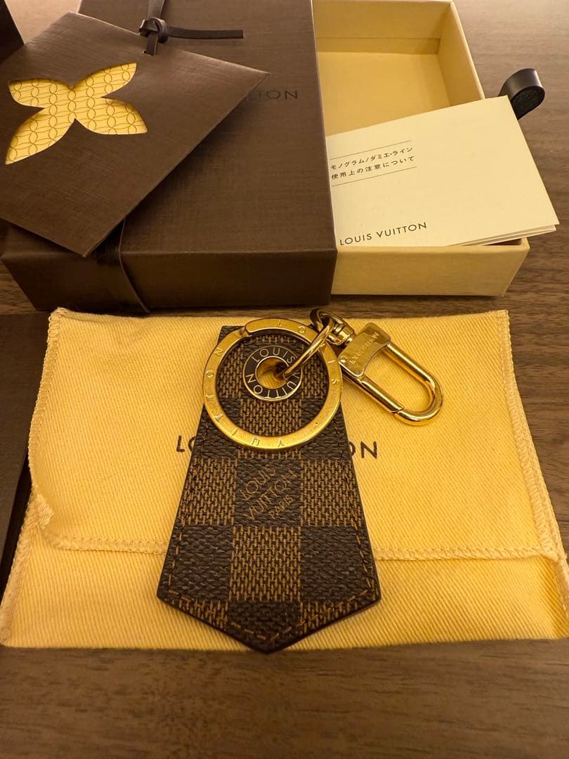 正規店購入品　LOUIS VUITTON ダミエ・キャンバス キーホルダー