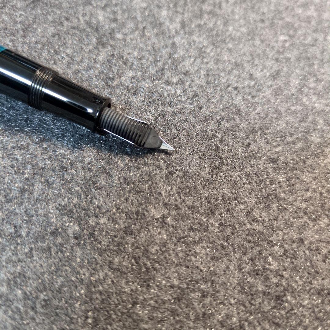 Pelikan 万年筆 m205 ペトロールマーブル EF インク付き