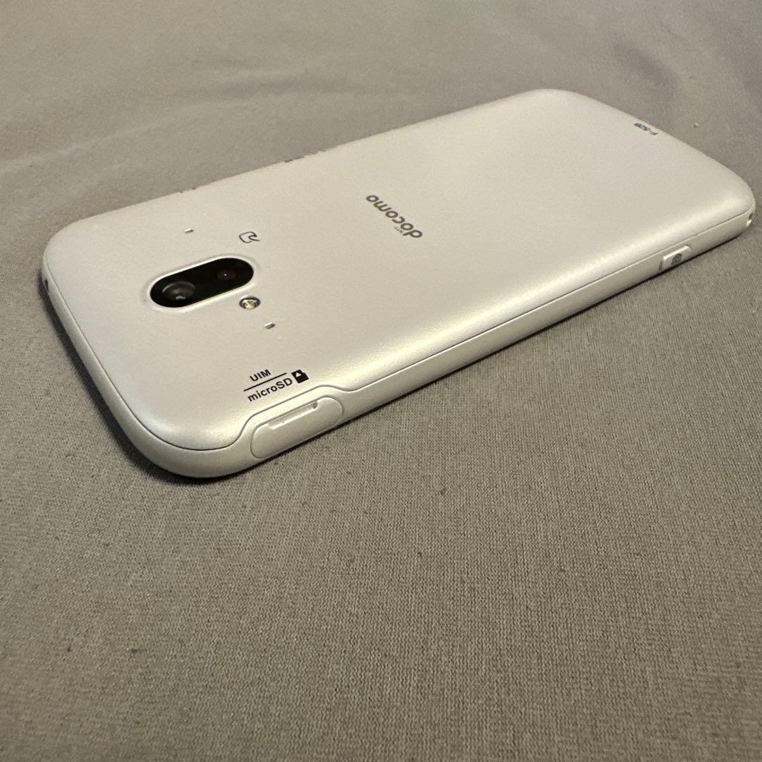 docomo らくらくスマートフォン F-52B SiMフリー 3