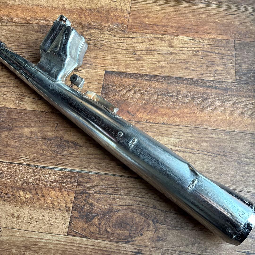 SR400 マフラー　3GW-14711 凹みあり