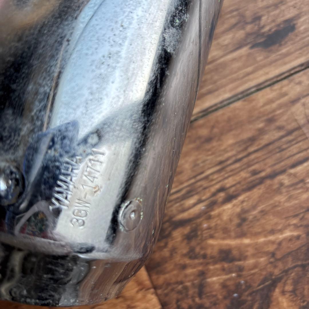 SR400 マフラー　3GW-14711 凹みあり