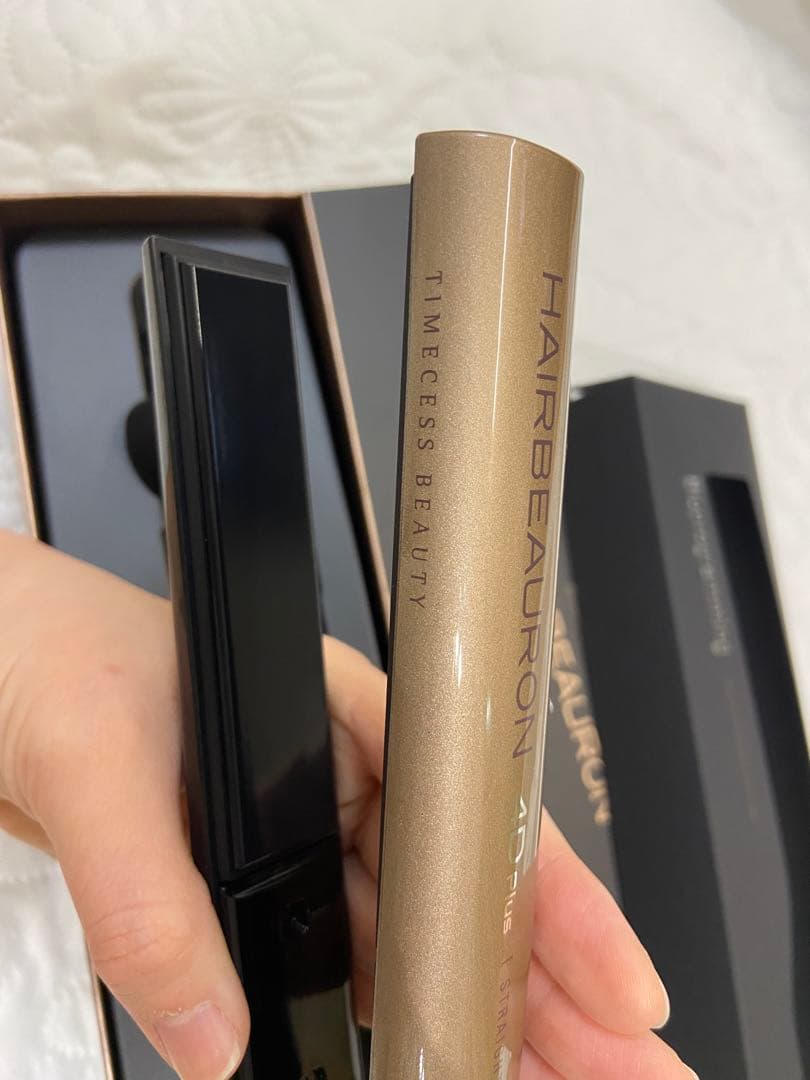 HAIRBEAURON 4D Plusのストレートアイロン　ヘアビューロン