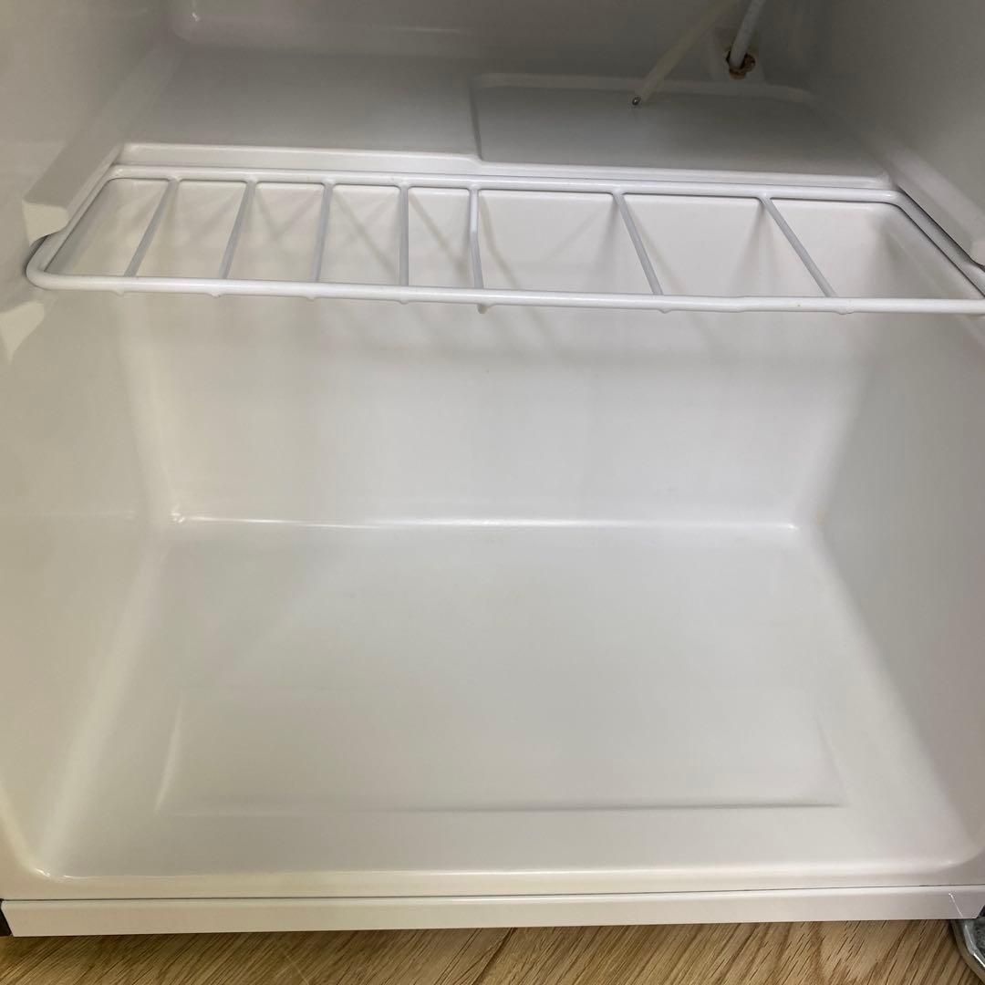 エレクトロラックス 45L１ドア冷蔵庫 ERB0500SA-RJP 2016年製