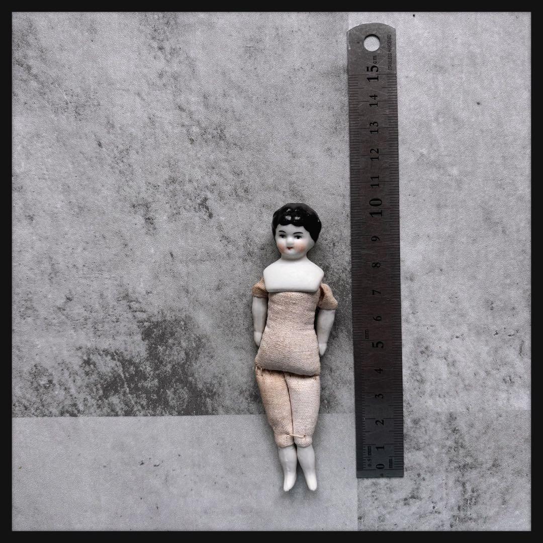 アンティーク 小さなチャイナヘッドドール　Ａ ビスクドール