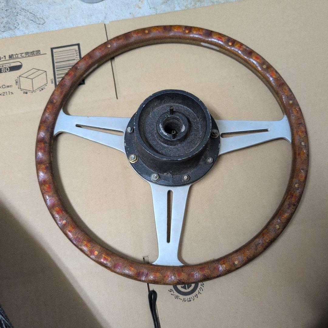 モトリタウッドステアリング 33cm3スポーク ミニボス付き