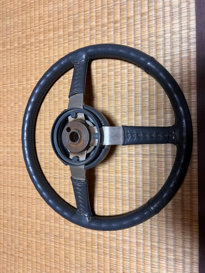 Jeep チェロキーXJステアリングホイール 3スポーク