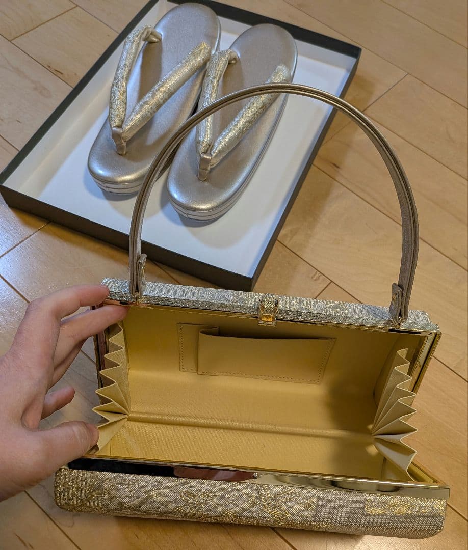 礼装　和装バッグ草履セット　結婚式　成人式　入学式　和装バッグと草履セット