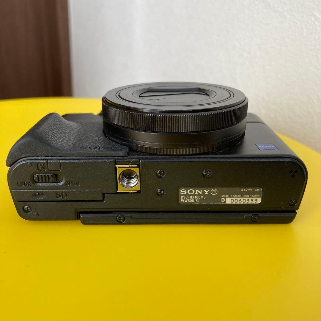 デジタルカメラ RX100M3