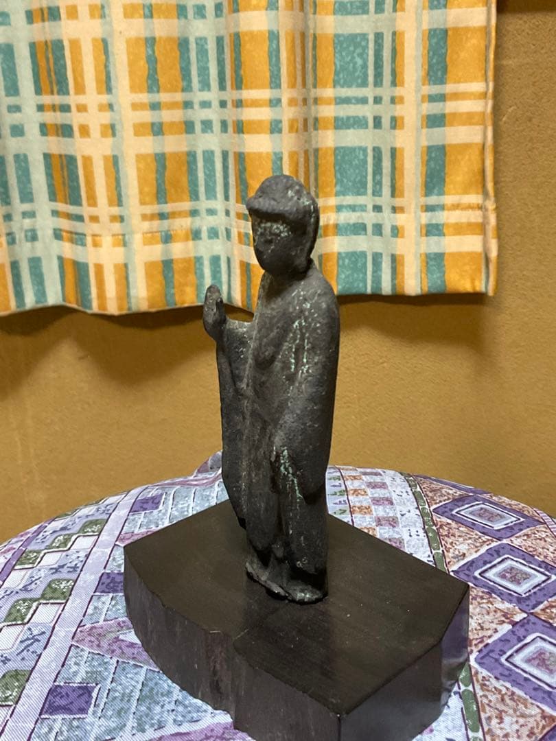 仏像／阿弥陀如来立像。鋼像　年代・江戸時代／中期。【足先欠如、後ろ側割れ有り】。
