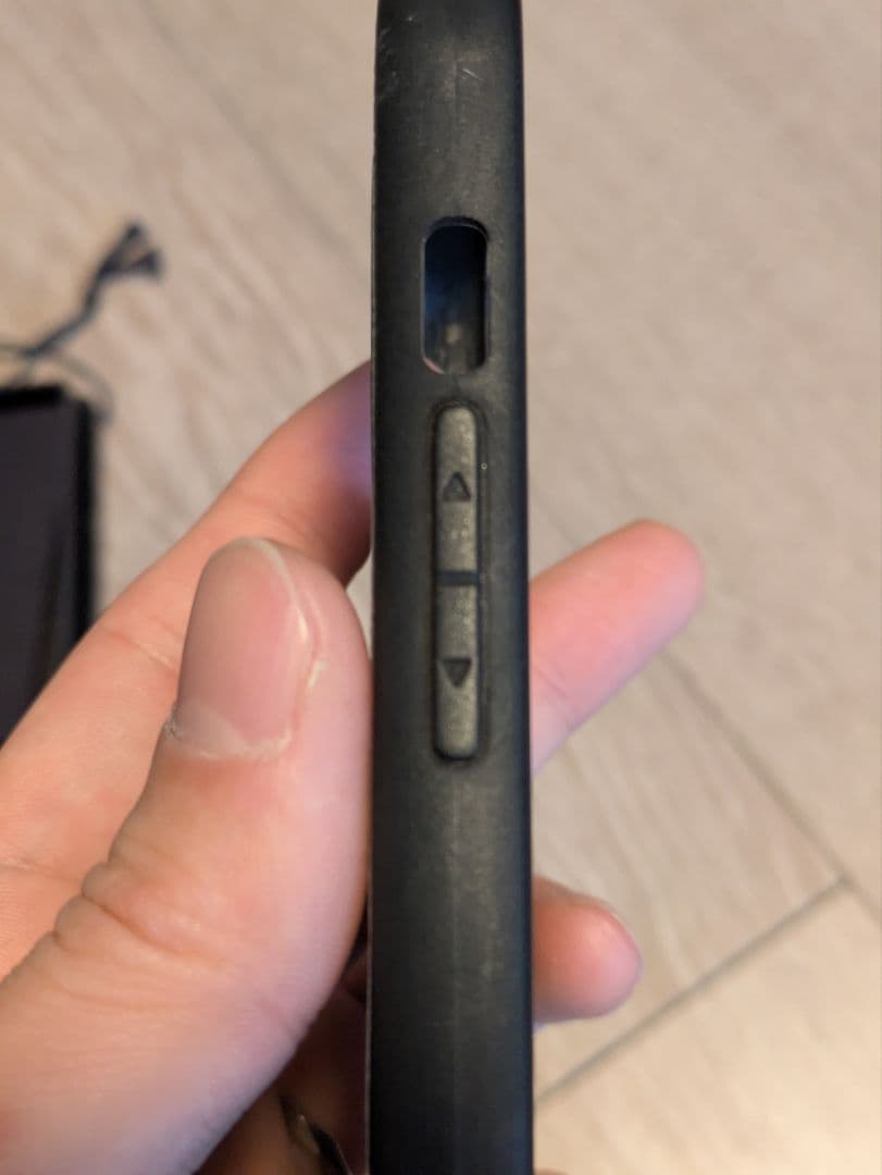 PRADA iPhone15 ケース