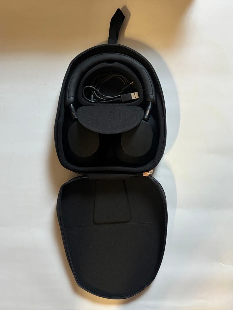 【美品・外箱付き】SONY WH-1000XM5 ワイヤレスヘッドホン