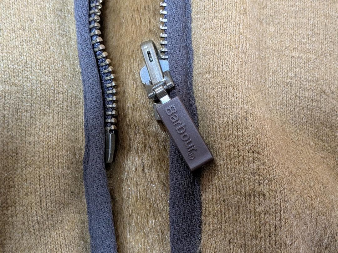 美品 Barbour フロントジップ ファー ライナー ベスト 38