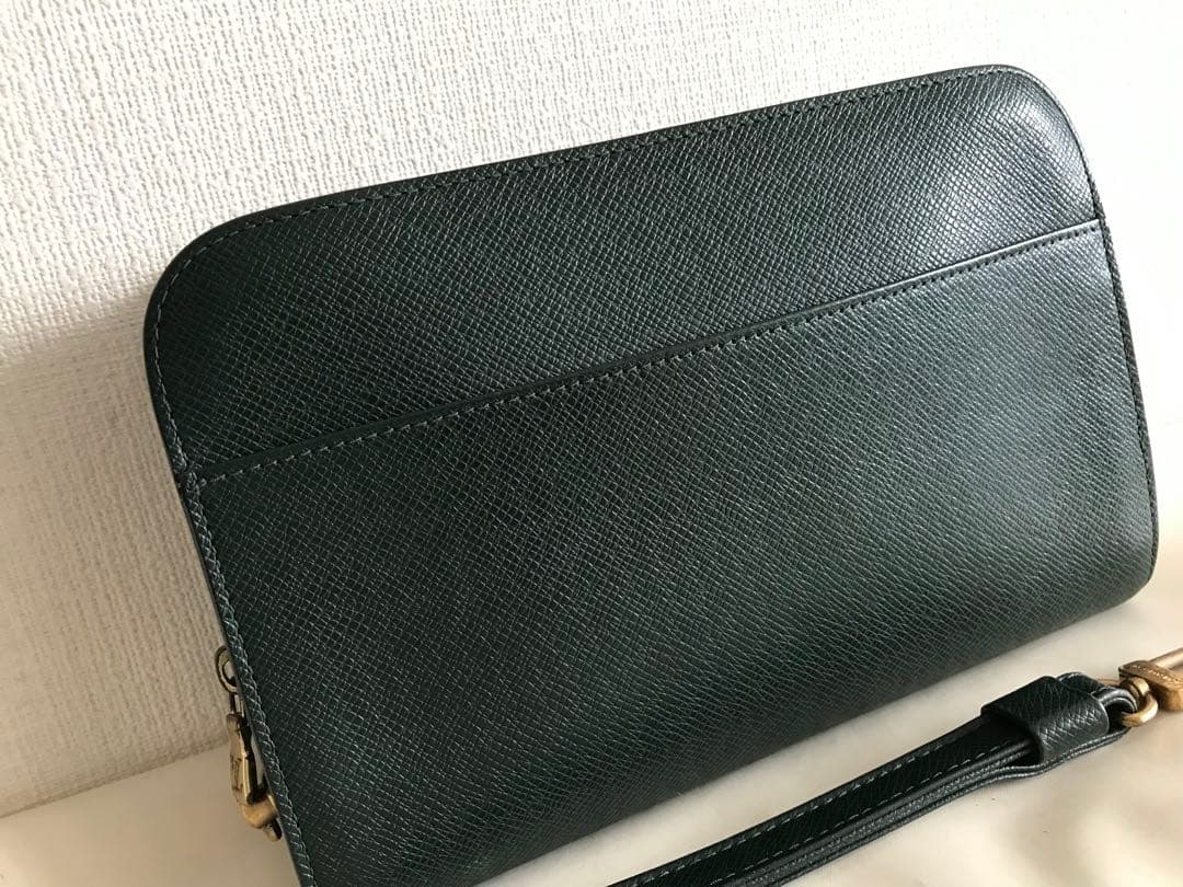 ルイヴィトン タイガ セカンドバッグ