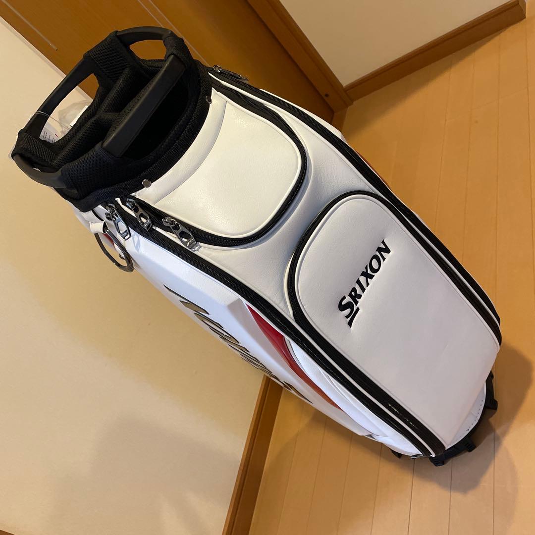 大人気のスリクソンキャディーバック